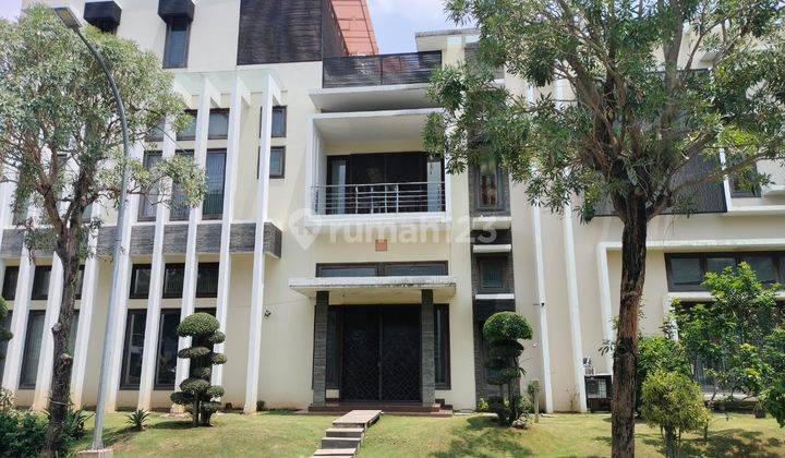 Dijual Rumah Luxury di Pakuwon Indah Lantai Marmer , Furnished 2