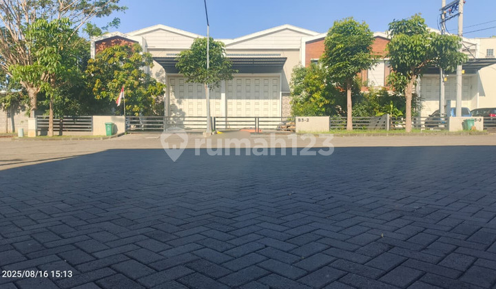 Sell 2 Adjacent Ready-to-Use Warehouses in Gudang Asri Gresik Sell 2 Adjacent Ready-to-Use Warehouses in Gudang Asri Gresik