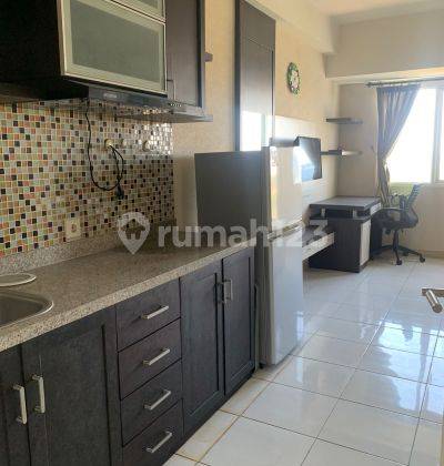 Apartemen Berkeley Full Furnished View Hadap Kolam Renang 1