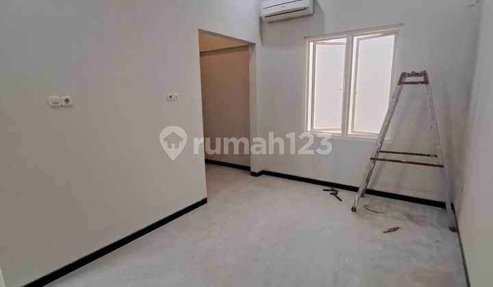 Dijual Rumah Modern Siap Huni Babatan Pantai 2