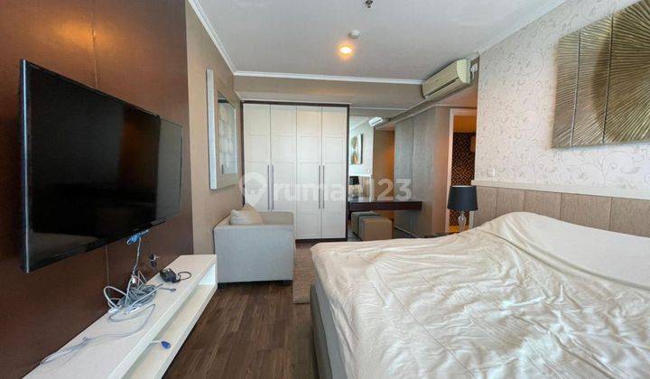 Apartement The Via Ciputra World Surabaya, Full Furnish, Dijual 1