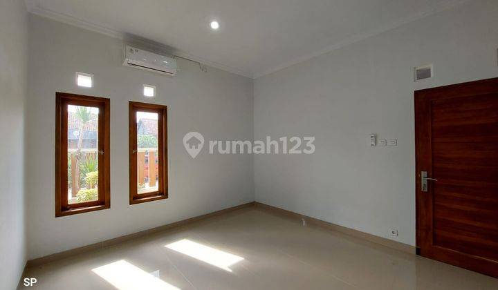 Banting Harga!!!!rumah 2 Lantai Mewah Berkualitas Di Tamanmartani Kalasan Sleman, Dekat Candi Prambanan. 2