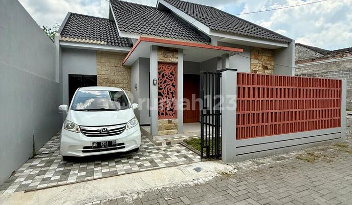 Rumah Baru Mewah - Tata Ruang Lega Dengan Harga Murah Di Wedomartani Ngemplak Sleman Dekat Jogjabay  1
