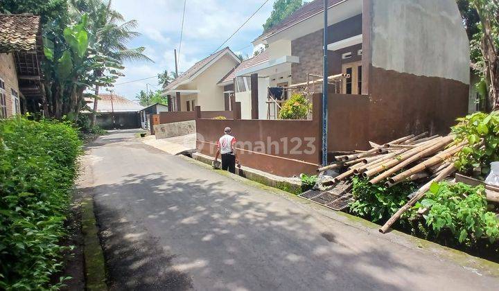 Istimewa!!!!rumah Cantik Minimalis Dengan Nuansa Asri Dan Sejuk Di Barat Cebongan Margomulyo Sayegan Sleman 2