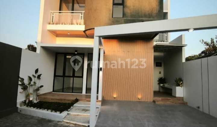 Murah Banget!!! Rumah Baru 2 Lantai Modern Dalam Mini Cluster Dekat Jalan Purbaya Sumberadi Mlati Sleman Yogyakarta