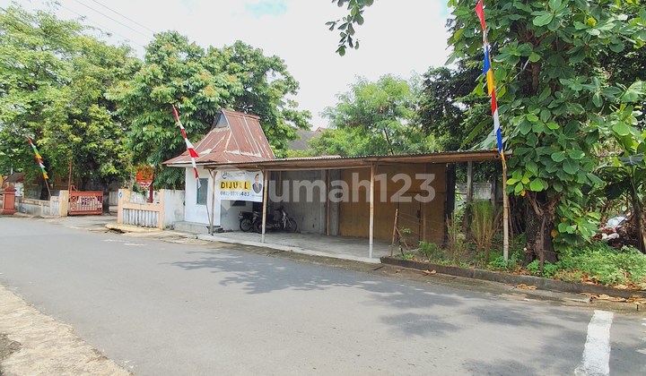 Beautiful Land Suitable for Business and Exclusive Boarding, Strategic Location.