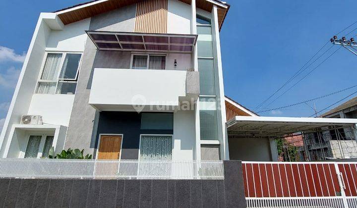 Istimewa!!! Rumah Mewah Modern Scandinavian 2 Lantai Premium Di Perumahan Jambon Tengah Town House Di Dekat Wisata Ske  2