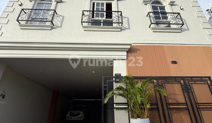 Exclusive Luxury Kost 3.5 Floors 16 Rooms Fully Furnished on Jalan Kaliurang Km. 13.5 Ngaglik Sleman Near UII Integrated Campus 2