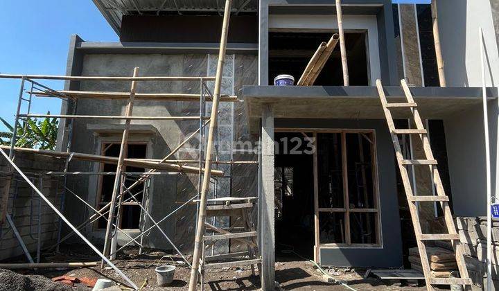 Rumah Mewah Konsep Mezanin Modern Unit Pojok Dengan Tata Ruang Nyaman Di Jalan Kaliurang Km 13 Ngemplak Sleman 2