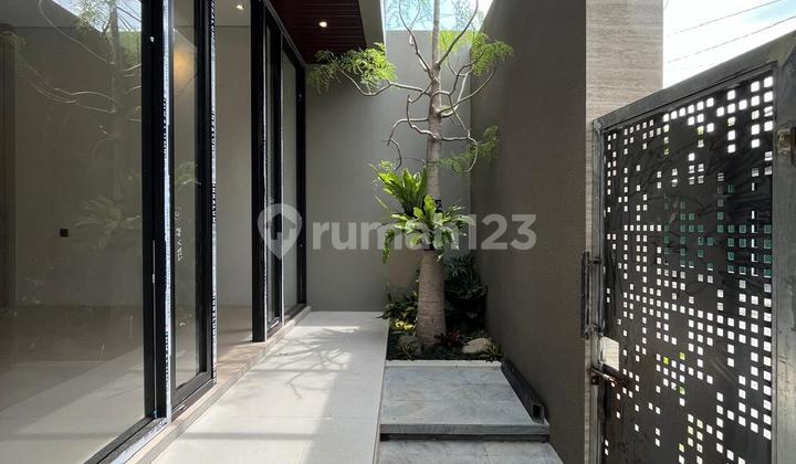 Murah Istimewa!! Rumah Baru Siap Huni 2 Lantai Kontemporer Modern Full Furnished Di Purwomartani Kalasan Sleman Dekat Exit Tol Purwomartani 2