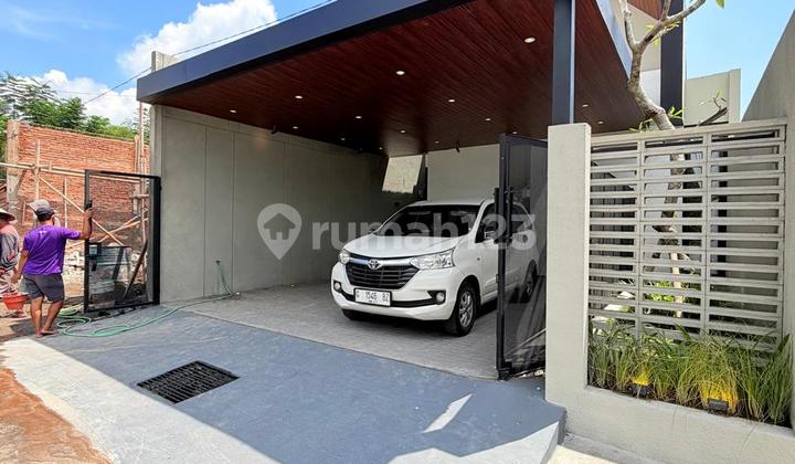 Istimewa Modern‼️Full Furnishedrumah Baru Mewah Modern dengan Tanah Luas dan Tata Ruang Lega di Purwomartani Kalasan Sleman Dekat Exit Tol 2