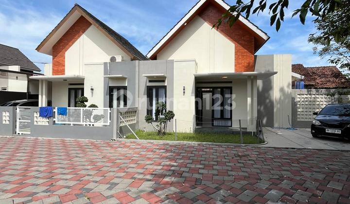 Beautiful Scandinavian Style Contemporary House in a Mini Cluster at Wedomartani Ngemplak Sleman 2