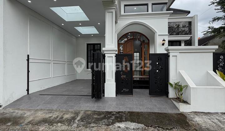 Special Very spacious layout‼️Luxurious Classic Modern House - Premium Quality on Kaliurang Street Km. 13 Sukoharjo Ngaglik Sleman Near Mindi Gas Station