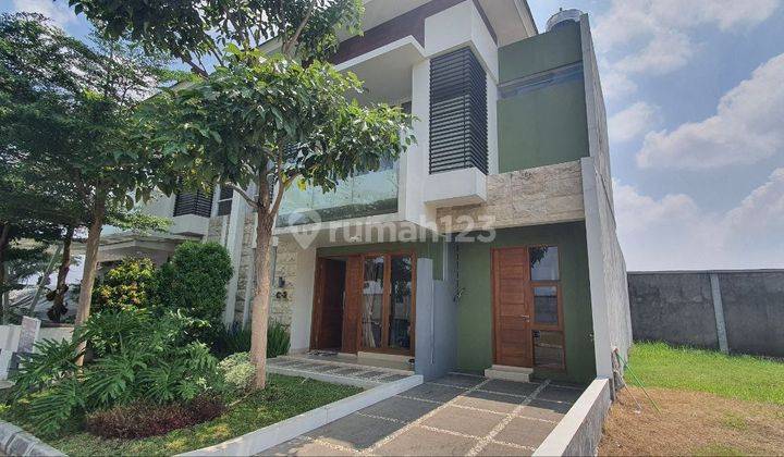 Rumah 2 Lantai Baru Unfurnished SHM di Klodran Indah, Karanganyar 1