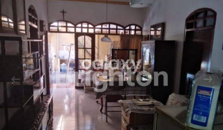 Rumah Surabaya Timur Jalan Raya Ngagel 1