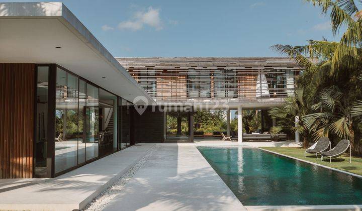 Dijual Luxury Villa In Canggu 5br Modern Design  1