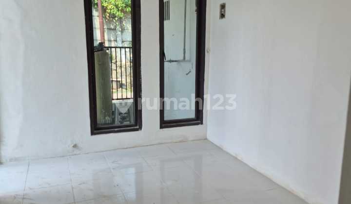 Disewakan Rumah di Karang Tengah Kejaksaan Agung Disewakan Rumah di Karang Tengah Kejaksaan Agung