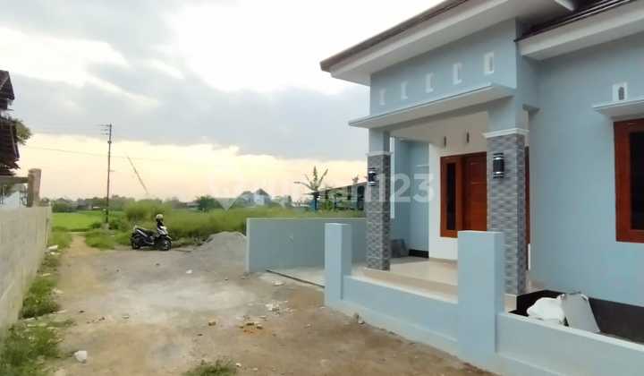 Murah!! Rumah Bagus Fresh di Madurejo Prambanan, Sleman 2
