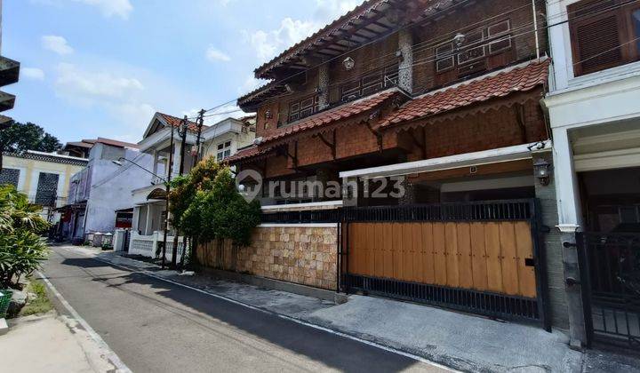 Rumah Bagus 2 Lantai Full Furnished Di Gonilan Kartasura Solo 2