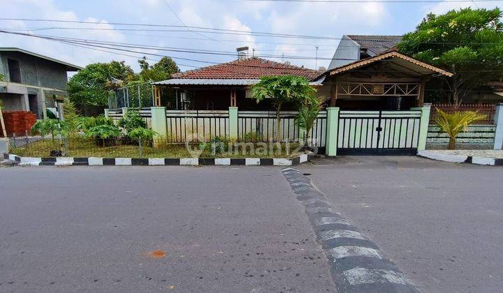 Rumah Siap Pakai Dengan Perabotan Di Kawasan Elite Solo Baru 2