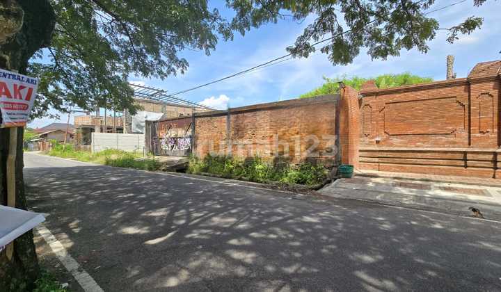 Build-ready land in Banyuanyar, Banjarsari, Solo, near Manahan Stadium.