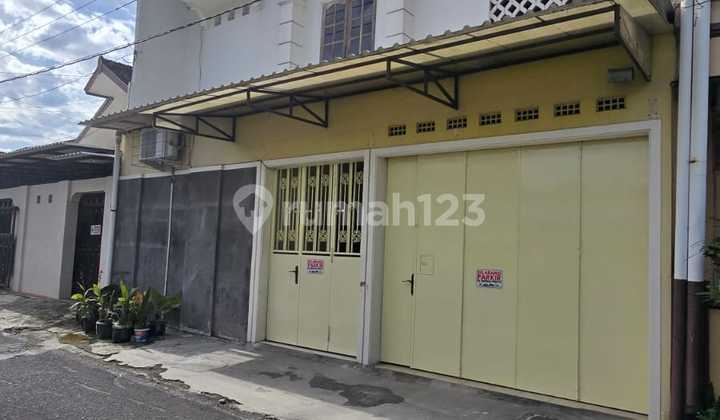 Rumah Siap Pakai Dekat Jalan Yos Sudarso Serengan Solo Rumah Siap Pakai Dekat Jalan Yos Sudarso Serengan Solo