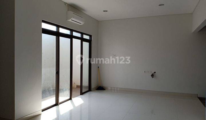 Rumah Modern Minimalis 2 Lantai
di Cluster Elite Di  Pabelan Dekat Colomadu 2