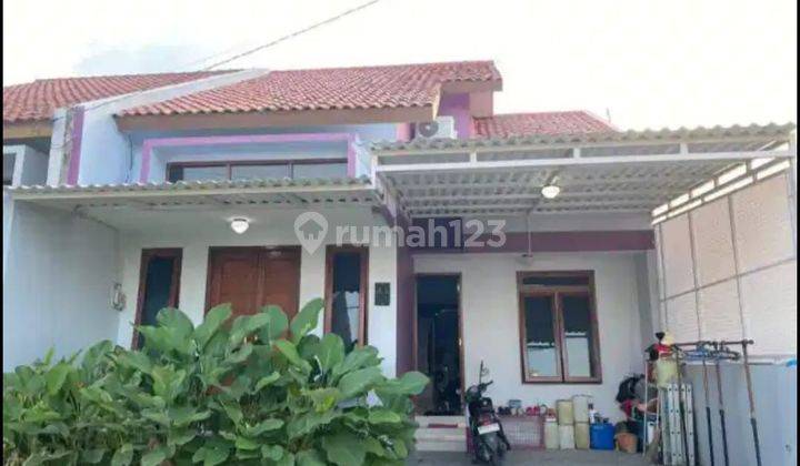 Rumah Bagus Siap Pakai
lokasi : Cluster Di Paulan , Colomadu, Solo 1