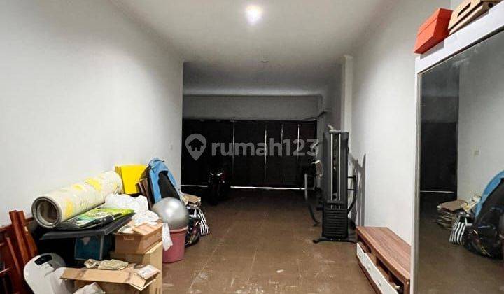 Dijual Rumah Mewah Bagus 2 Lantai Bangunan Baru
( Full Furnished ) 2