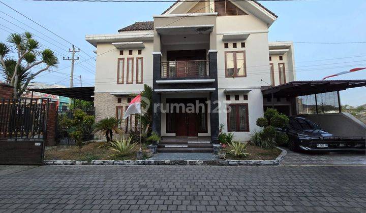 Rumah Bagus Cluster Elite Dekat Dr Oen Solo Baru 1