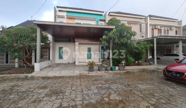 Rumah Bagus Minimalis di Cluster Gumpang Kartasura Solo 1
