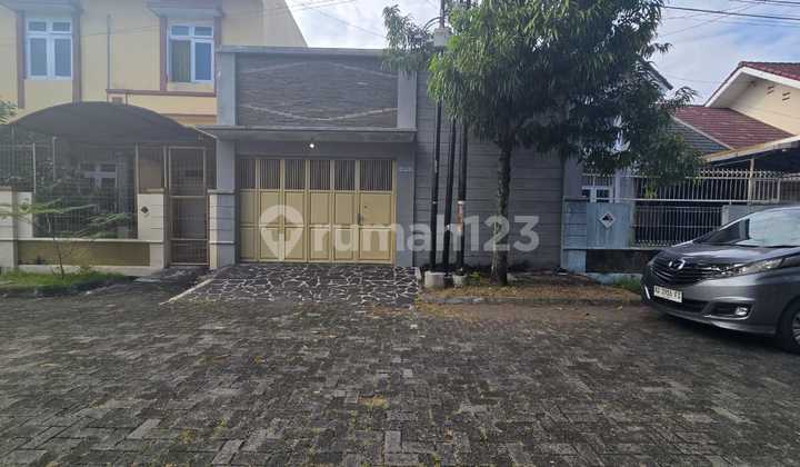 Ready-to-Occupy House in an Elite Area, Jalan Bunga Solo Baru