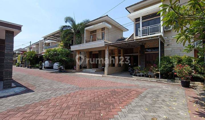 Rumah Bagus 2 Lantai Full Furnished Di Cluster Colomadu 2