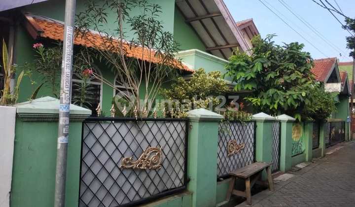 Dijual Rumah + Kontrakan 4 Pintu Di Ciledug 2