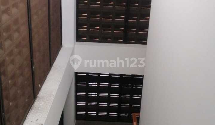 Disewakan Rumah di Jatipadang Jakarta Selatan 2