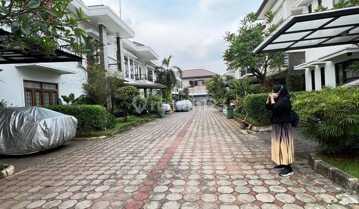 Disewakan Rumah Di Townhouse Duren Tiga 2