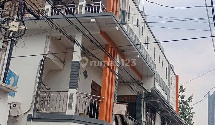 Dijual Rumah Cantik Lt 135m² Di Kebayoran Baru Jakarta Selatan  2