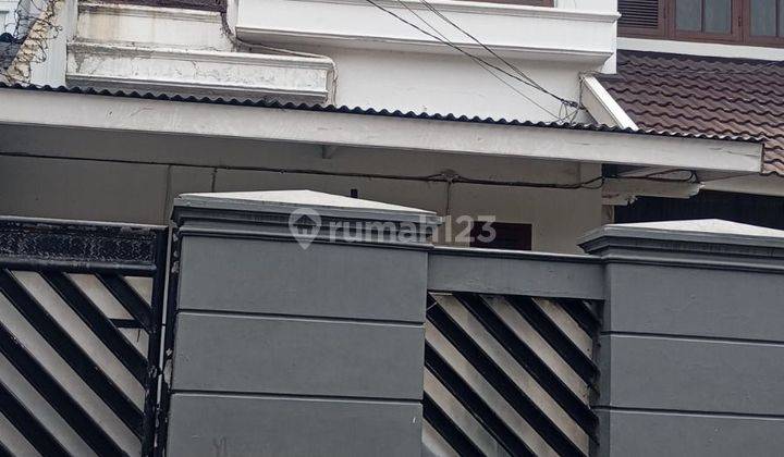 Dijual Rumah 2 Lantai Lt 296m² Di Menteng Dalam Jakarta Selatan  2