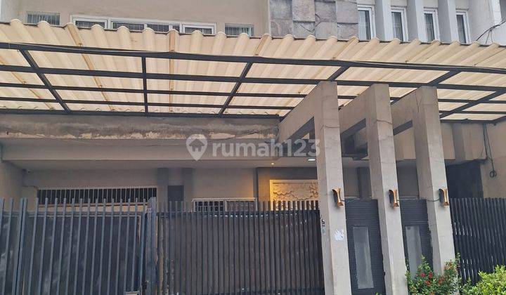 Dijual Rumah 2 Lantai Lt 112m2 di Gambir Jakarta Pusat 1