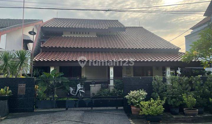 Dijual Rumah Bagus Terawat Di Jatinegara Jakarta Timur  1