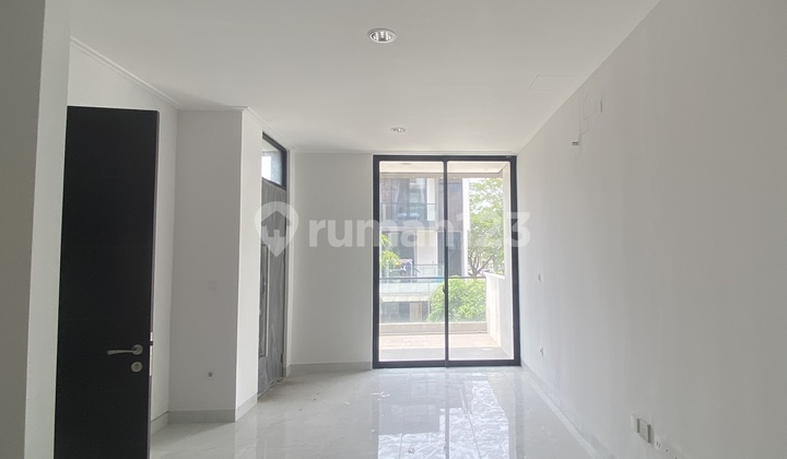 Disewa Rumah Gandeng Baru Pik Golf Island 2