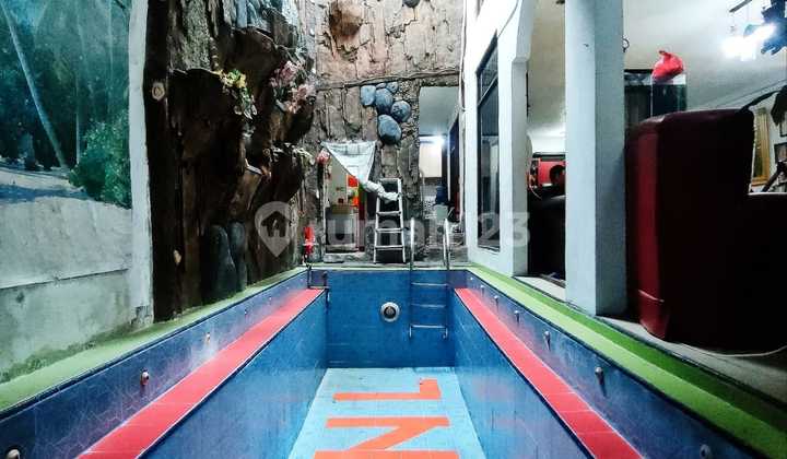 Dijual Rumah With Pool Duren Sawit 2