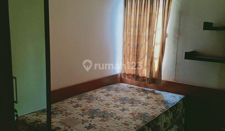 APARTMENT SUDIRMAN PARK LT.29 JAKPUS UK : 78 M2 FULL FURNISHED  HADAP : TIMUR ARAH SUDIRMAN THAMRIN KALAU MALAM VIEW BAGUS HARGA : 1,8M NEGO 2