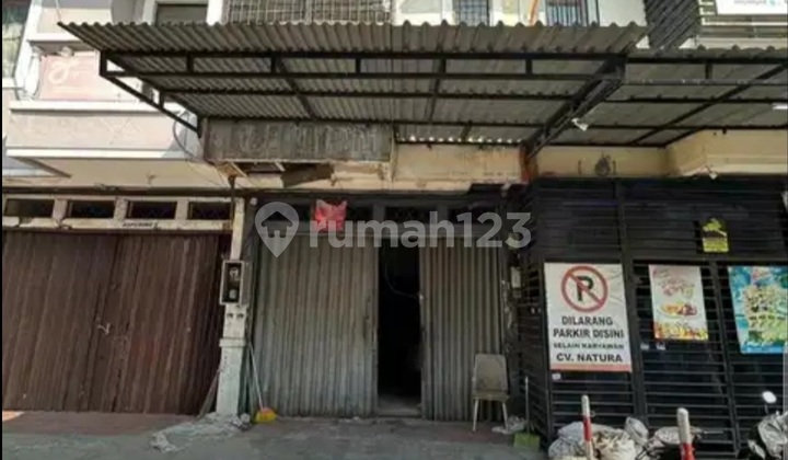Di Jual Ruko 1000 / Fantasy Taman Palem Jakbar Uk Lt 4x15 = 60 M2 Lb 180 M2 3 Lt Ruang Kantor 2 Kt 1 Wc 2 Ac 2 Air Pam Jalanan Semua Sudah Bagus Dan Tidak Banjir Aman Cocok Untuk Kantor/gudang Harga Rp 1.55 M Nego Di Jual Ruko 1000 / Fantasy Taman Palem Jakbar Uk Lt 4x15 = 60 M2 Lb 180 M2 3 Lt Ruang Kantor 2 Kt 1 Wc 2 Ac 2 Air Pam Jalanan Semua Sudah Bagus Dan Tidak Banjir Aman Cocok Untuk Kantor/gudang Harga Rp 1.55 M Nego