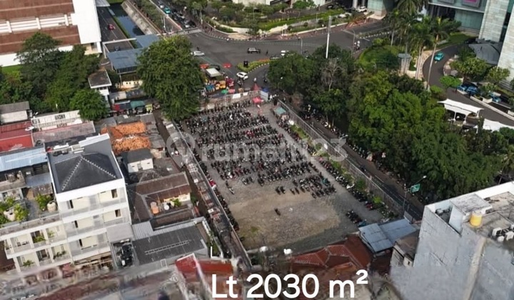 Di Jual Tanah Di Thamrin Jakarta Pusat Area Komersial Bunderan Hi Thamrin, Plaza Indonesia, Grand Indonesia, Grand Hayatt, Menara Bca, Kempinski. Lt 2030 M² Dimensi 68m² X 28m² Izin Bangunan 12 Lantai Sertifikat Hgb Kdb 55 Klb 6.84 Harga 400m Nego