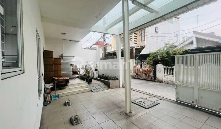 Di Jual Rumah Sunter Hijau Jakarta Utara- LT: 159 M2 (10Mx16m) LB: 238 M2 Hadap : Utara - Sertifikat : SHM - Lantai : 2 Harga: 5,5M Nego 2