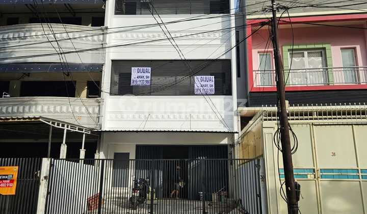 Dijual Ruko/Kantor/ Komersial di Mandala Utara Tomang Jakbar Cocok Sekali untuk Usaha Apa Saja, Perkantoran Dekat. Kampus Ibek LT 177 M² (6,5 X 27 M²) LB 420 M² Tingkat 4 Lantai Kondisi Siap Pakai Ada Ruang Kantor. Listrik13000 Watt Harga 11 M Nego. Dijual Ruko/Kantor/ Komersial di Mandala Utara Tomang Jakbar Cocok Sekali untuk Usaha Apa Saja, Perkantoran Dekat. Kampus Ibek LT 177 M² (6,5 X 27 M²) LB 420 M² Tingkat 4 Lantai Kondisi Siap Pakai Ada Ruang Kantor. Listrik13000 Watt Harga 11 M Nego.