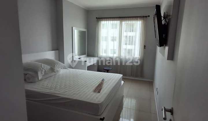 For Sale Apartment Thamrin Residences Kebon Kacang Central Jakarta Area: 65 m² Rooms: 2 Bedrooms Floor: 36th Title: AJB Full Furnished Balcony Facing Swimming Pool Price: 2.3 Billion Negotiable