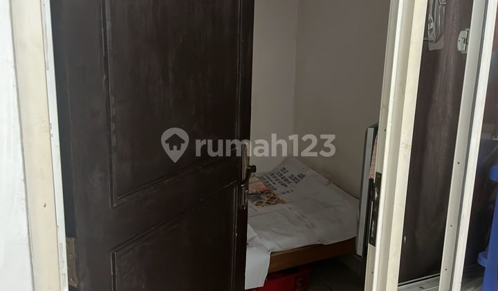 Dijual Rumah 2 Lantai di Taman Palem Lestari, Cengkareng, Jakarta Barat Lt 6X15 (90M2)/ Lb 120)M2 Kt 3+1. Km 2 Listrik 2200W. Air Pam Hadap Timur Laut Surat Shgb *Harga 2.2M Nego* 2