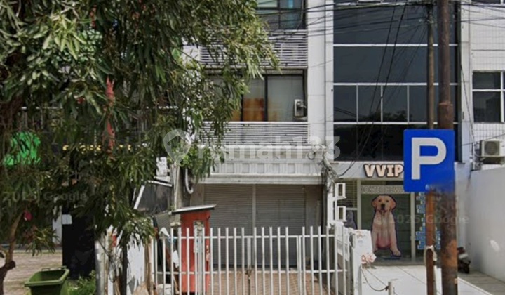 Dijual Cepat Ruko Di Jl Biak Raya ( Roxy ) Jakarta Pusat Luas Tanah 146 M² Ukuran 4.5 X 32 M² Luas Bangunan 432 M² Tingkat 3.5 Lantai Kamar Mandi 3 Listrik.4400 Watt Sertifikat Shgb Harga 6.5 Nego Tipis